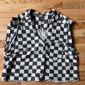 UO BDG CROPPED CHECKERED BUTTON DOWN TANK